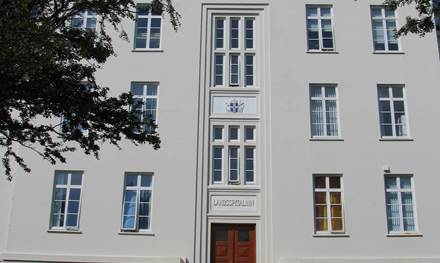 Forstjorapistill-Ljosmaedur-plastbarkamalid-kostnadargreining-og-radgjafarnefnd
